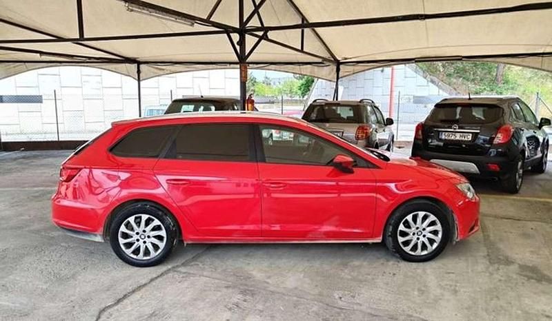 Brugt Seat Leon ST Reference 105 HK (77 kW) 2014 Rød Stationcar