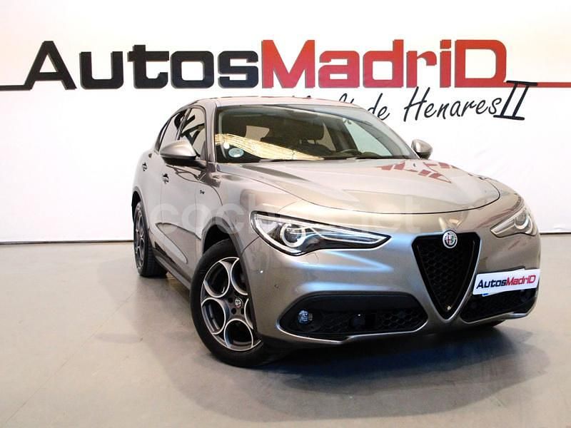 Gris / plata Usado 2020 Alfa Romeo Stelvio Sprint SUV | 24.490 € (Precio justo) - Imagen 1/4