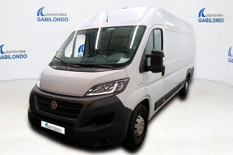 Blanco Usado 2020 Fiat Ducato Van | 23.057 € (Un poco caro) - Imagen 1/4