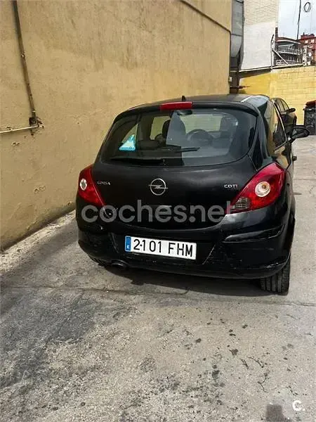 Usado Opel Corsa 70 CV (51 kW) 2006 Negro Utilitario