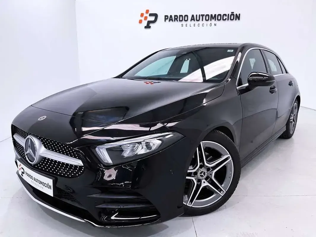 Usado Mercedes A200 AMG 150 CV (110 kW) 2021 Negro Utilitario
