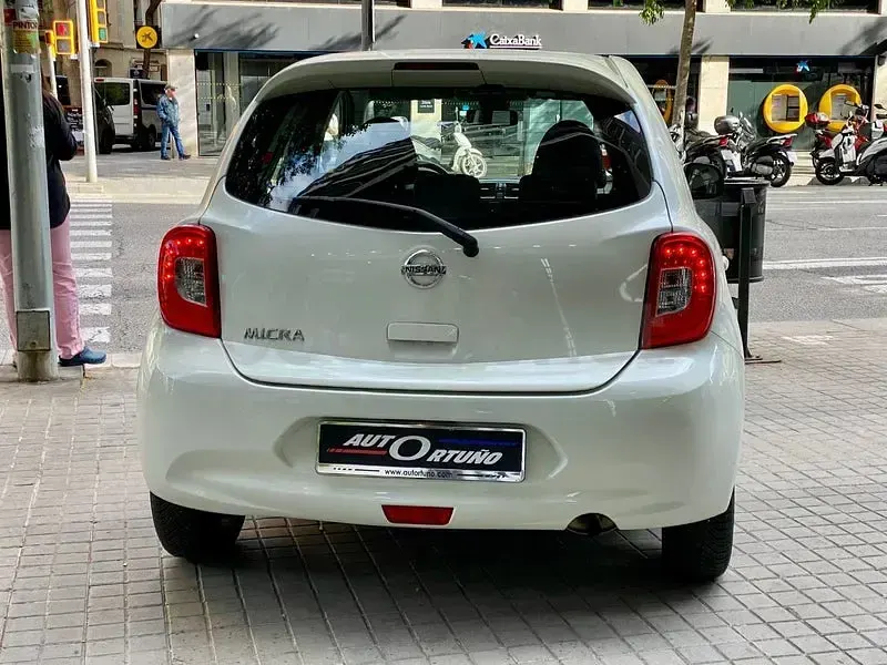Usado Nissan Micra Acenta 80 CV (58 kW) 2015 Blanco Utilitario