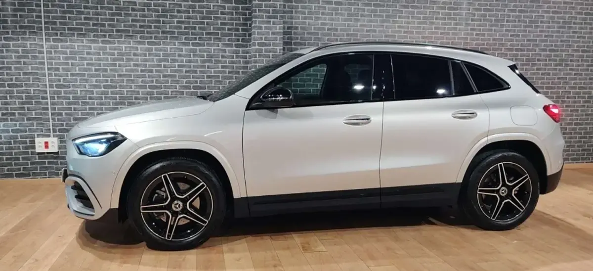 Usado Mercedes GLA250 218 CV (160 kW) 2023 Gris SUV
