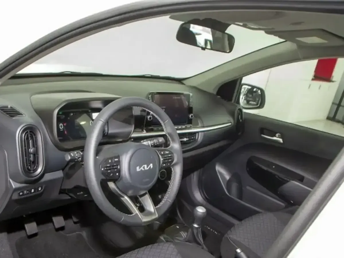 Usado Kia Picanto 63 CV (46 kW) 2025 Blanco Utilitario