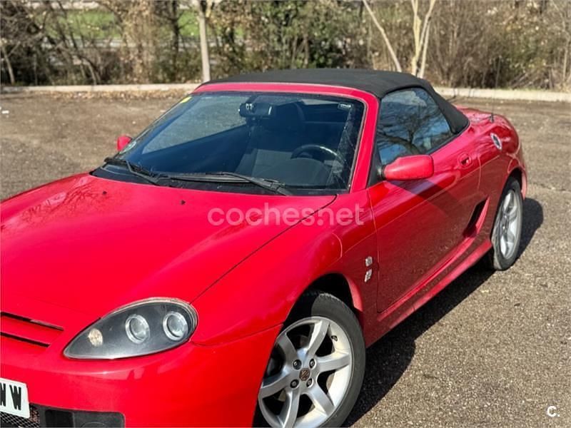 Usado MG TF 136 CV (100 kW) 2004 Rojo Descapotable