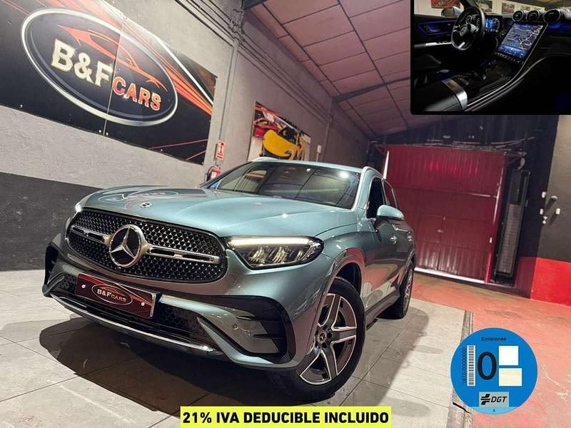 Usado Mercedes GLC300e 333 CV (244 kW) 2025 Plateado SUV