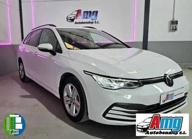 Usado VW Golf VII Life 150 HP (110 kW) 2021 Branco Citadino