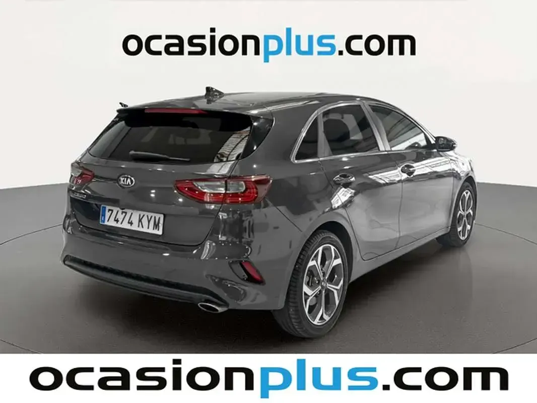 Usado Kia Ceed 116 CV (85 kW) 2019 Gris Utilitario