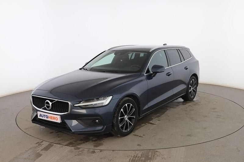 Usado Volvo V60 Momentum 197 CV (144 kW) 2021 Azul Familiar