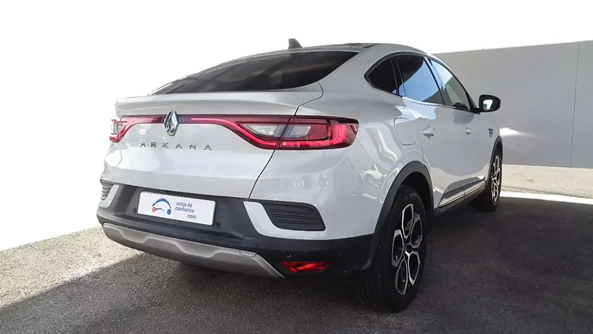 Usado Renault Arkana Zen 145 CV (106 kW) 2022 SUV