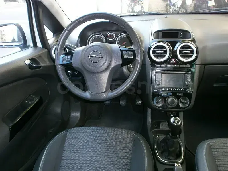 Usado Opel Corsa Selective 86 CV (63 kW) 2014 Blanco Utilitario