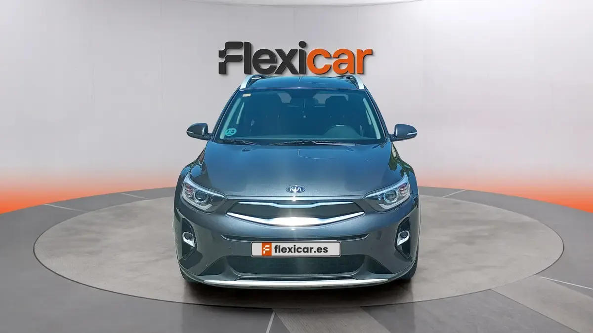 Usado Kia Stonic 101 CV (74 kW) 2018 Gris SUV