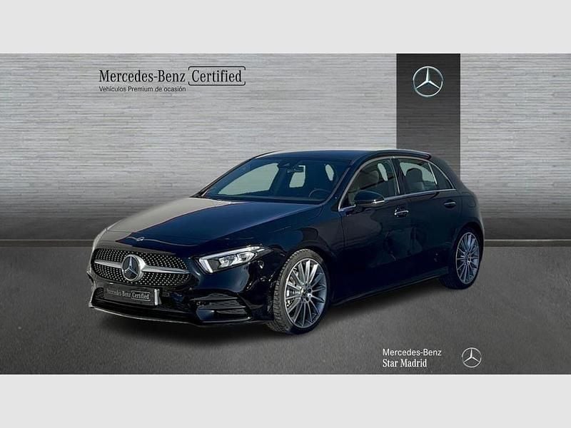 Negro Usado 2022 Mercedes A200 AMG line Berlina | 29.990 € (Precio justo) - Imagen 1/4