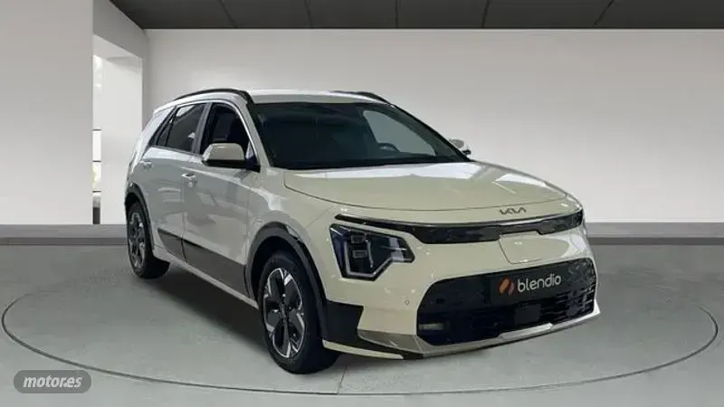 Usado Kia e-Niro 150 kW (204 CV) 2024 Blanco SUV