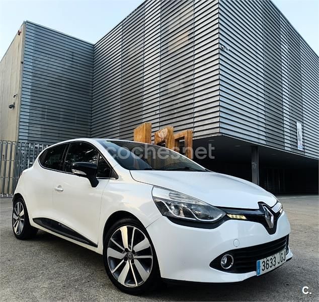 Usado Renault Clio IV 90 CV (66 kW) 2015 Blanco Berlina