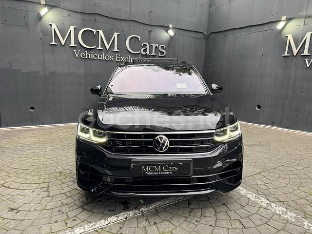 Usado VW Tiguan R 320 CV (235 kW) 2023 Negro SUV