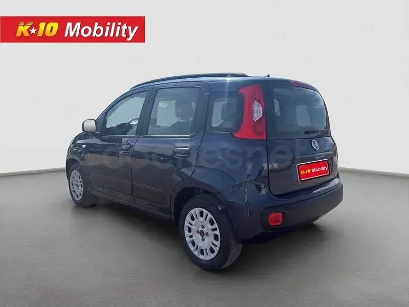 Usado Fiat Panda Lounge 69 CV (50 kW) 2019 Azul Utilitario