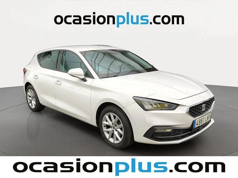 Usado Seat Leon Style 116 HP (85 kW) 2021 Branco Citadino