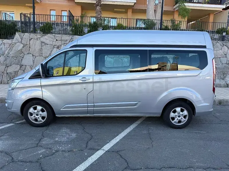 Usado Ford Tourneo Custom Titanium 170 CV (125 kW) 2018 Gris / plata Van