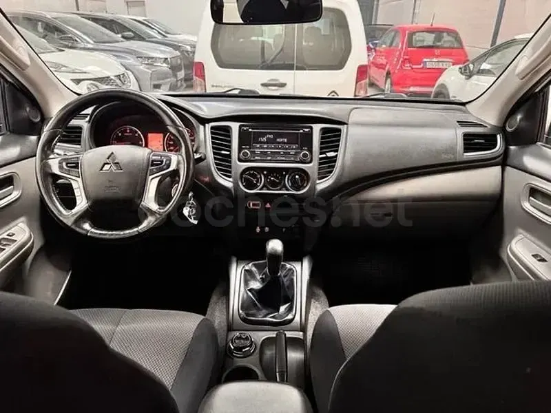Usado Mitsubishi L200 154 CV (113 kW) 2018 Blanco Pickup/Camioneta