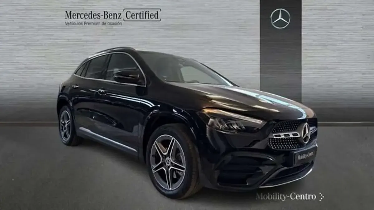Usado Mercedes GLA250 165 CV (121 kW) 2025 Negro SUV