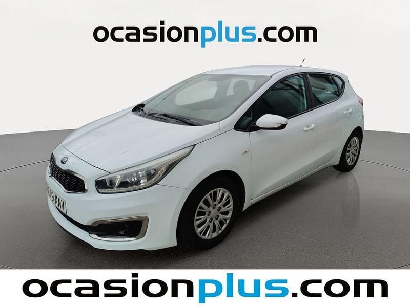 Blanco Usado 2018 Kia Ceed GT Plus Utilitario | 11.446 € (Buen precio) - Imagen 1/4