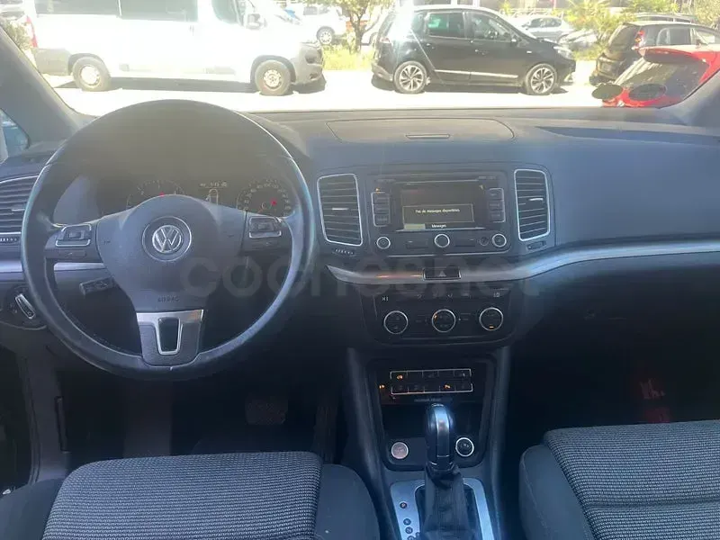 Usado VW Sharan Advance 140 CV (102 kW) 2014 Azul Monovolumen