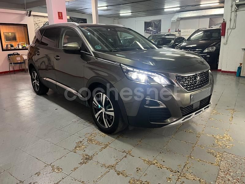 Usado Peugeot 5008 Allure 130 CV (95 kW) 2019 Verde SUV
