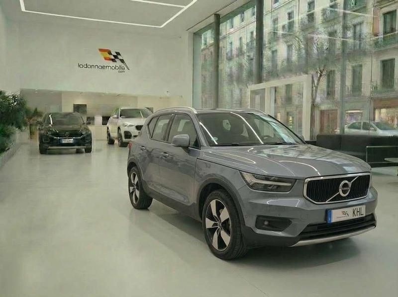 Usado Volvo XC40 190 CV (139 kW) 2018 Gris SUV