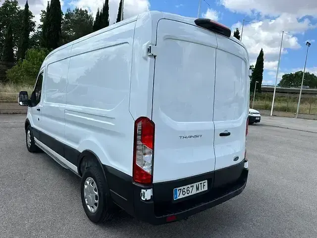 Usado Ford Transit Trend 130 CV (95 kW) 2024 Blanco Van
