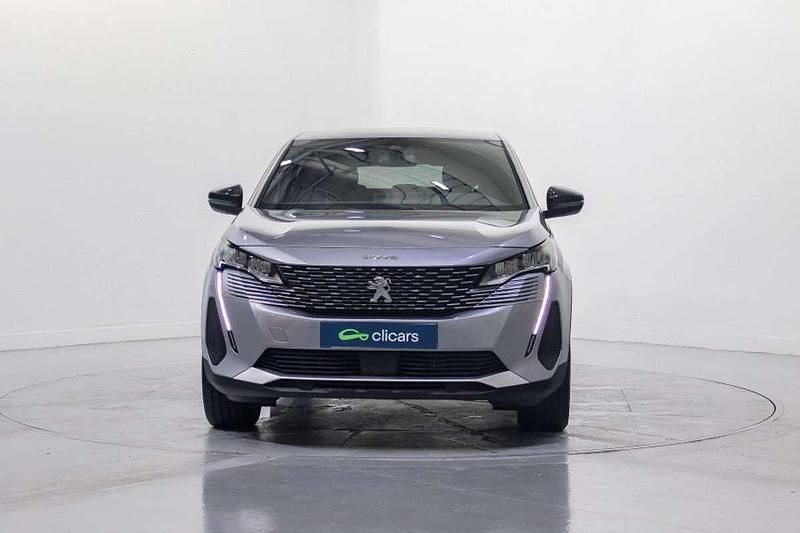 Usado Peugeot 3008 Allure 150 CV (110 kW) 2024 Plateado SUV