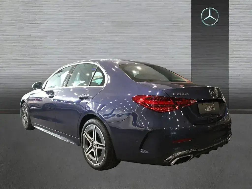 Nuevo Mercedes C200 163 CV (119 kW) 2026 Azul Berlina