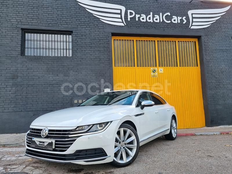Usado VW Arteon Elegance 150 CV (110 kW) 2019 Blanco Berlina