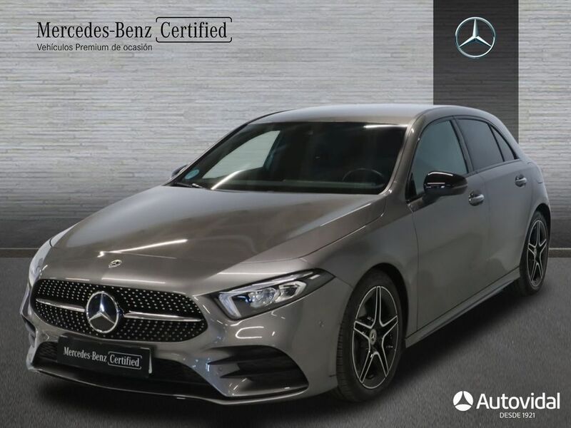 Gris Usado 2022 Mercedes A180 Berlina | 33.900 € (Caro) - Imagen 1/4