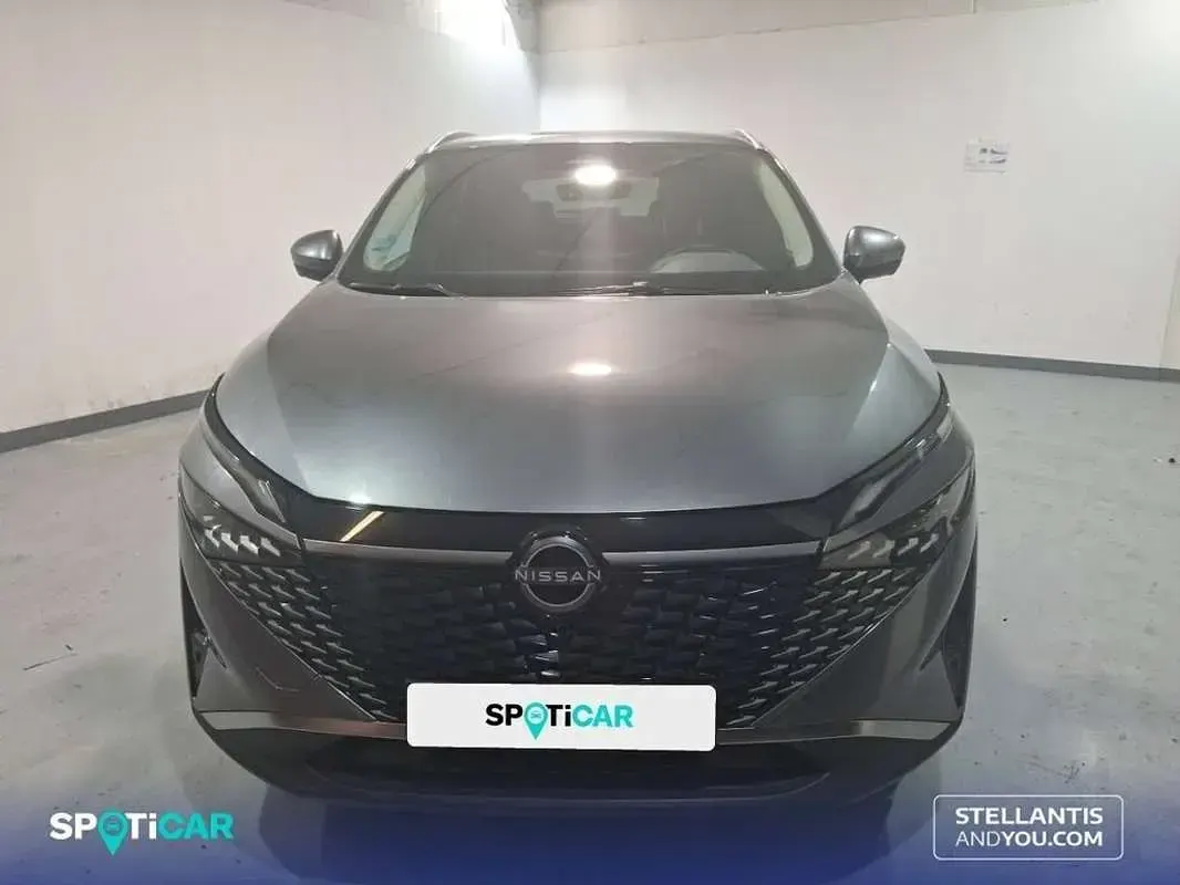 Usado Nissan Qashqai N-Connecta 159 CV (116 kW) 2025 Gris SUV