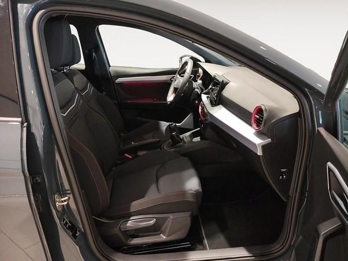Usado Seat Ibiza FR 115 CV (84 kW) 2024 Azul Utilitario