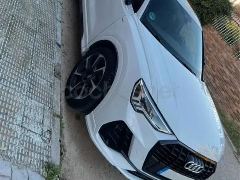 Usado Audi Q3 Ambiente 150 CV (110 kW) 2019 Blanco SUV