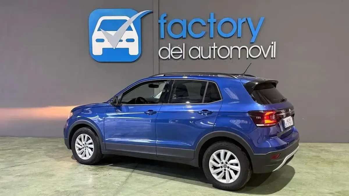 Usado VW T-Cross Advance 110 CV (80 kW) 2022 Azul SUV