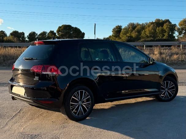 Usado VW Golf VII Edition 110 CV (80 kW) 2016 Negro Berlina