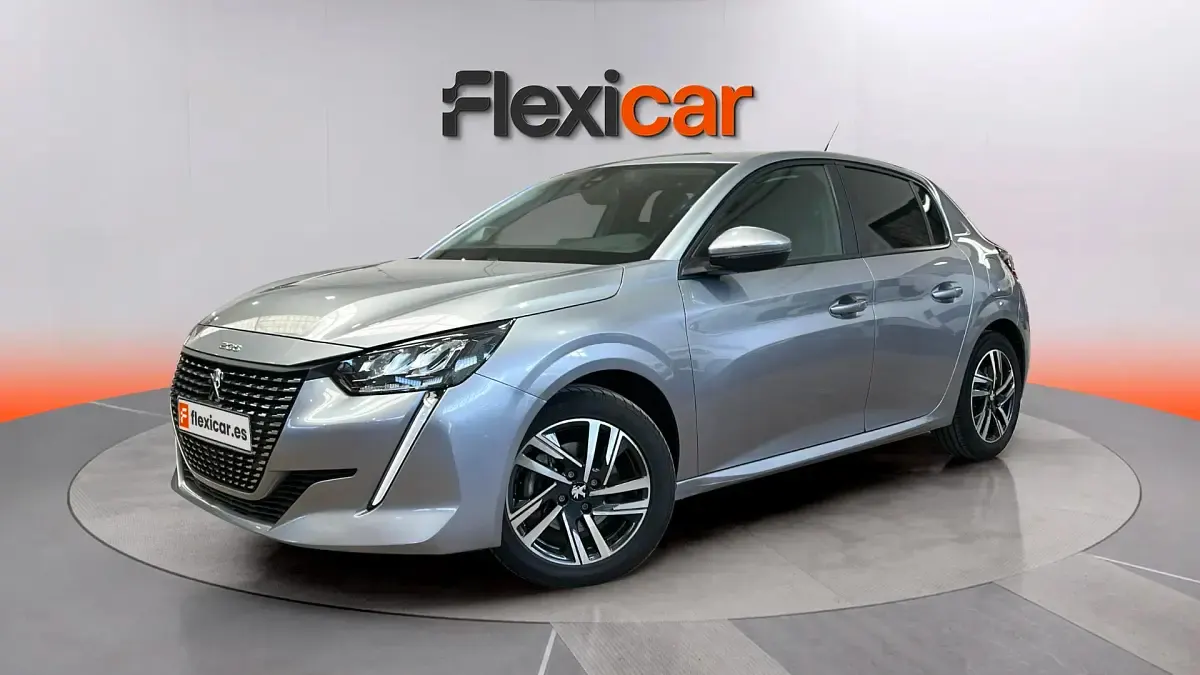Usado Peugeot 208 Allure 101 CV (74 kW) 2020 Gris Utilitario