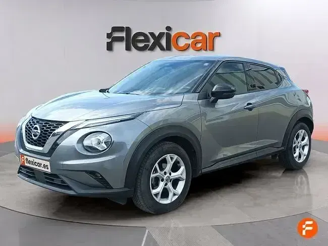 Usado Nissan Juke Acenta 114 CV (83 kW) 2021 Gris SUV
