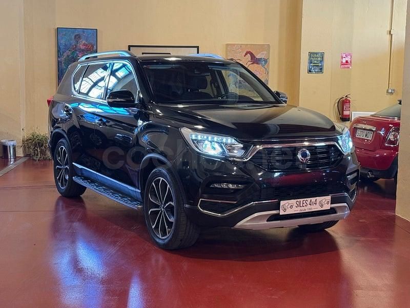 Usado Ssangyong (KGM) Rexton Limited 181 CV (133 kW) 2019 Negro SUV