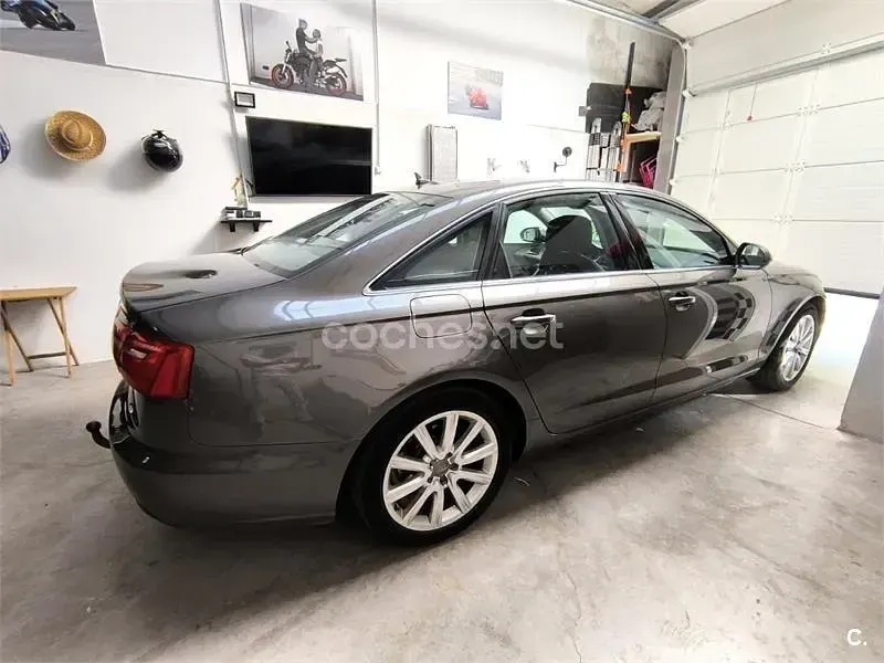 Usado Audi A6 177 CV (130 kW) 2011 Marrón Berlina