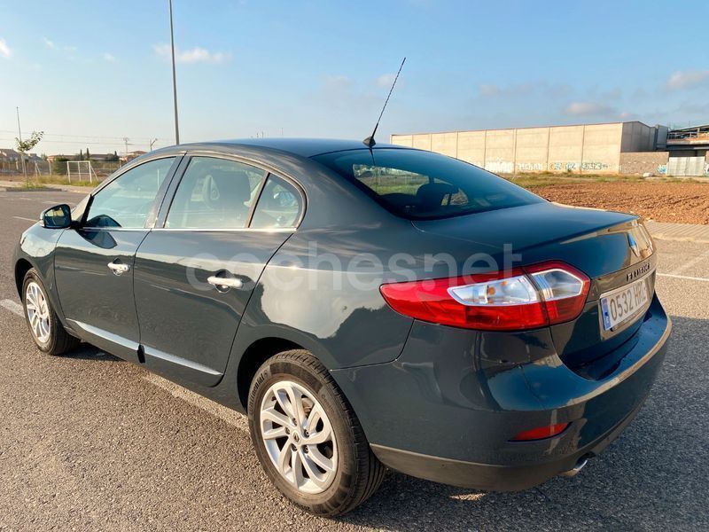 Usado Renault Fluence Expression 110 CV (80 kW) 2013 Gris Berlina