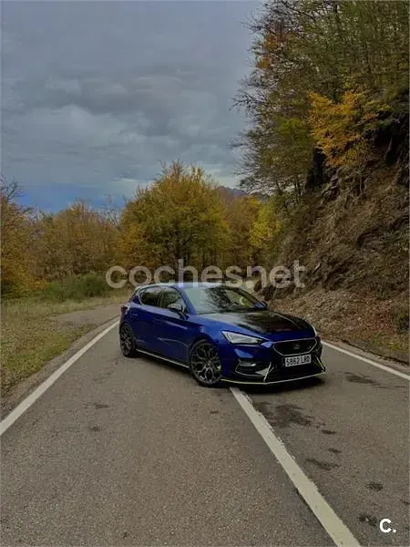 Usado Seat Leon FR 150 CV (110 kW) 2021 Azul Berlina