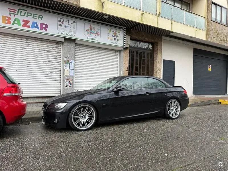 Usado BMW 330 Cabriolet 272 CV (200 kW) 2007 Negro Descapotable