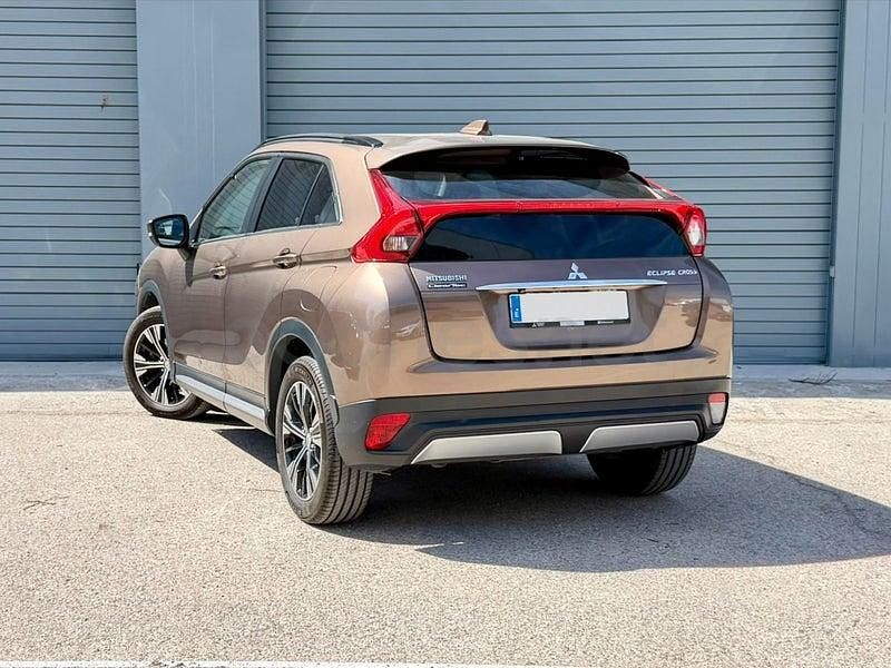 Usado Mitsubishi Eclipse Cross Spirit 163 CV (119 kW) 2019 Marrón SUV
