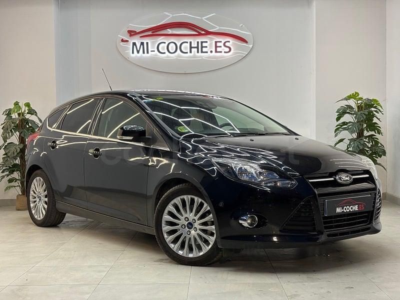 Usado Ford Focus Titanium 115 CV (84 kW) 2012 Negro Familiar
