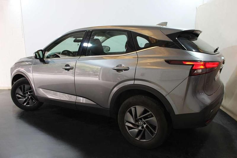 Usado Nissan Qashqai Acenta 140 CV (102 kW) 2022 Gris SUV