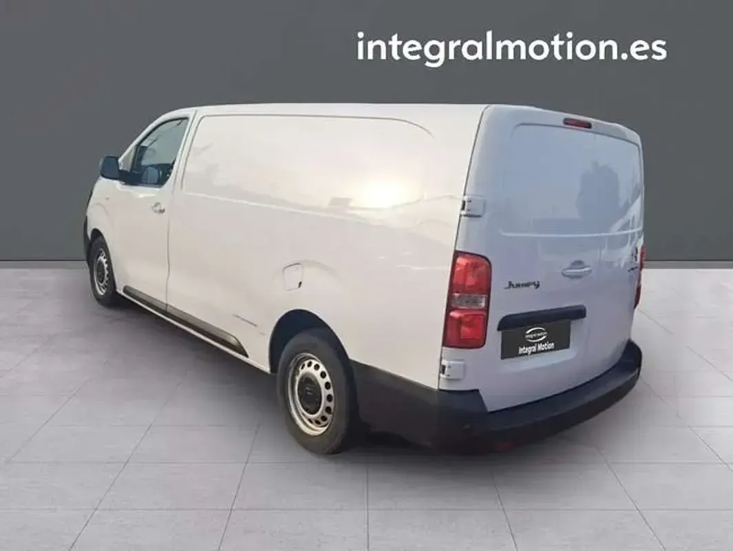 Usado Citroën Jumpy 145 CV (106 kW) 2023 Blanco Monovolumen